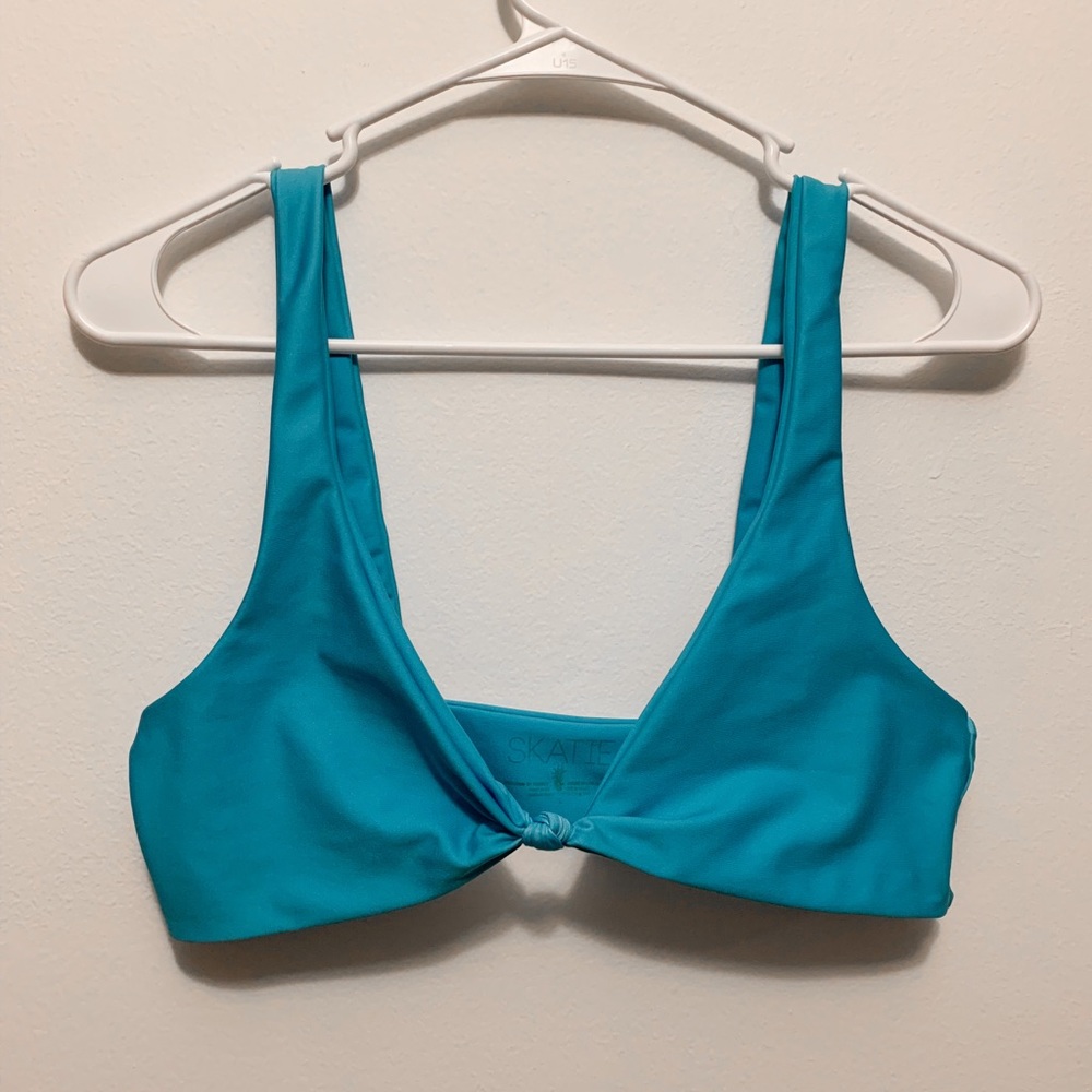 Skatie Penny Bikini Top